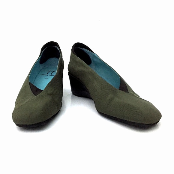 Thierry Rabotin - Green Slip-On Canvas Wedges - Picture 7 of 8